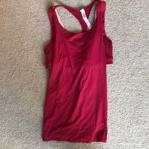 Lululemon top